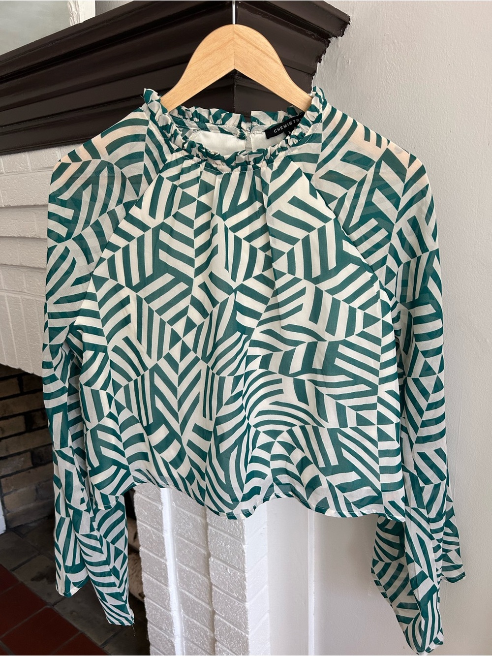 Chemistry Green and White Geometric Long-Sleeve Blouse Size L